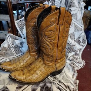 Laredo cowboy boots 